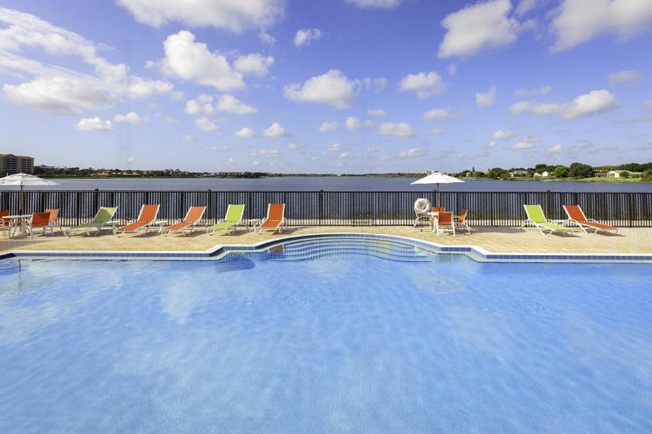 Stunning Condo Near Universal Studios 윌리엄즈버그 외부 사진